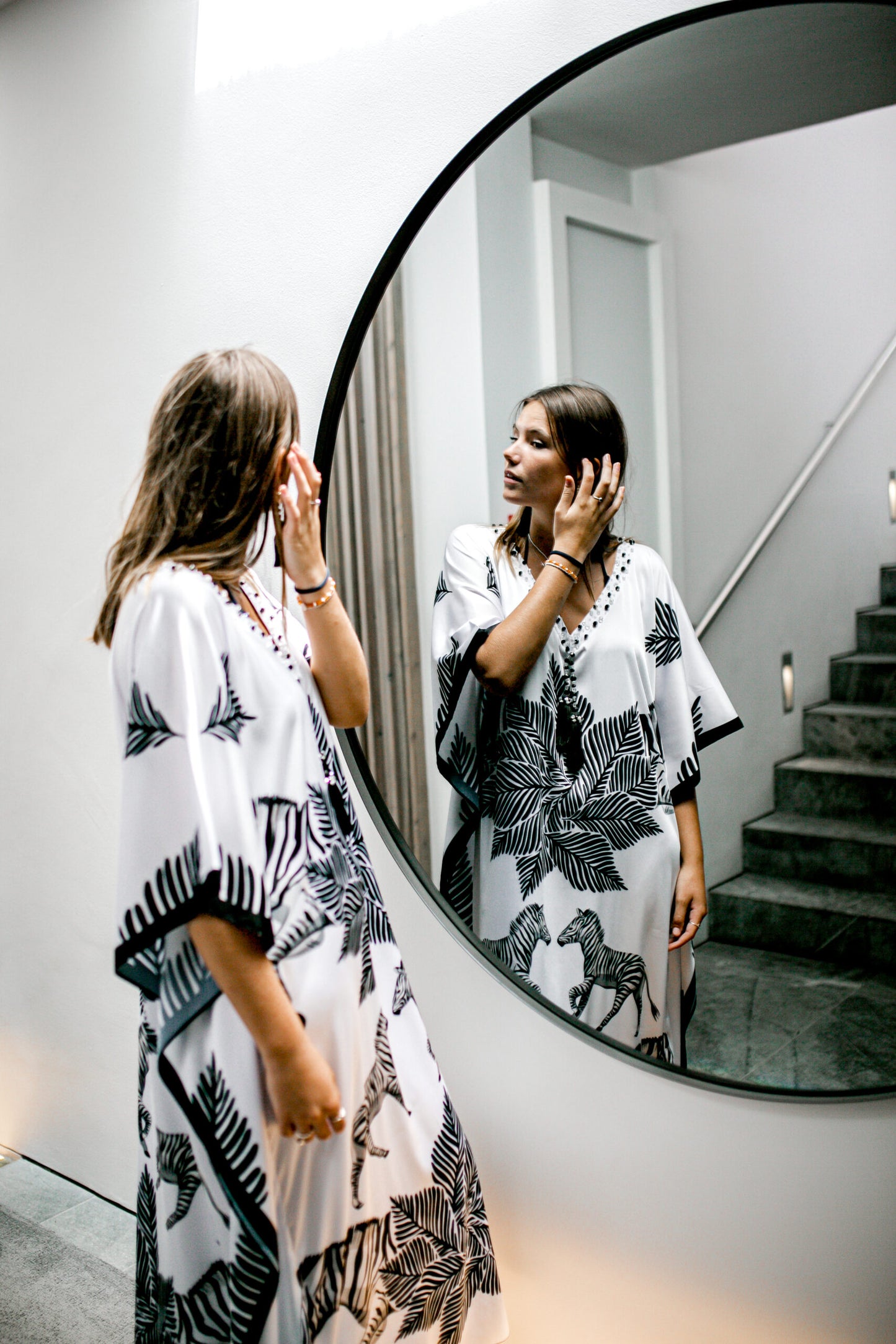 Kaftan Satin - Zebra in white