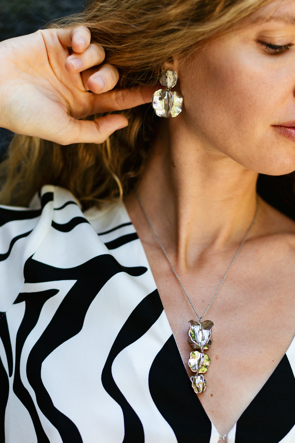 Bushwillow Three piece pendant - platinum