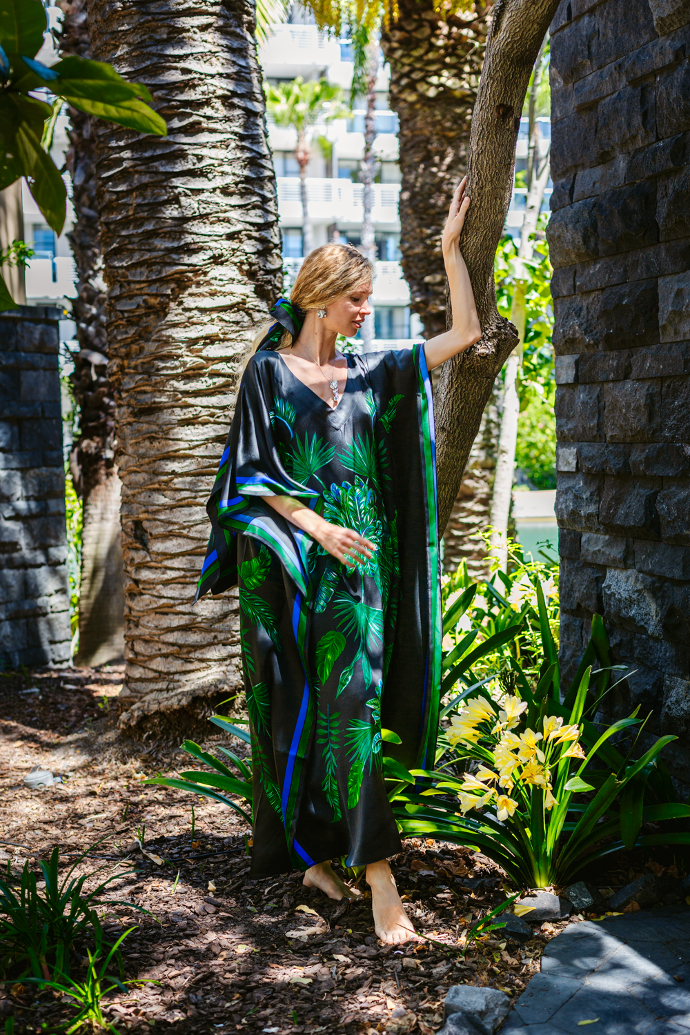 Scarf Silk - Palm Black