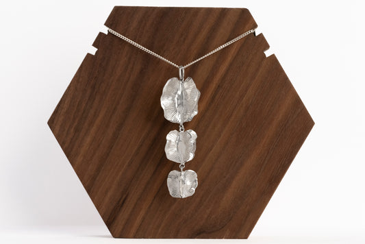 Bushwillow Three piece pendant - platinum